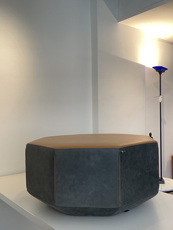 Image 1 of Leolux Amulett-Hocker groß