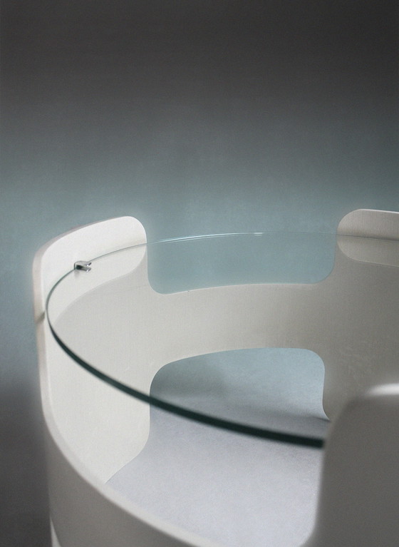 Image 1 of Space Age Beistelltisch aus Weiß Glas von Möbel