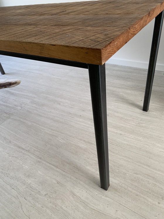 Image 1 of Maßgeschneiderter Esstisch