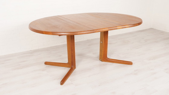 Image 1 of Runder Vintage -Esstisch aus massivem Teakholz, 217 cm