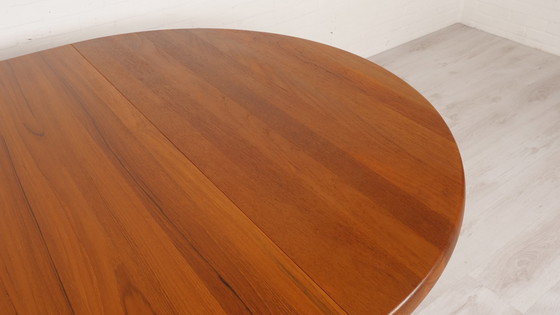 Image 1 of Runder Vintage -Esstisch aus massivem Teakholz, 217 cm