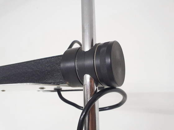 Image 1 of Design-Stehlampe aus weißem Metall von Joe Colombo, Italien 1980er Jahre