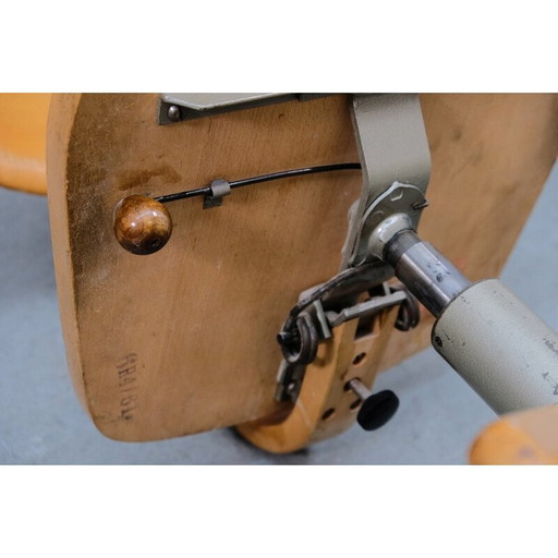 Vintage Federdreh Holzstuhl, Deutschland 1960