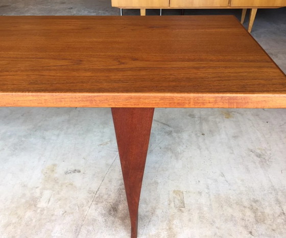 Image 1 of Mid Century XL dänischer Teak Couchtisch