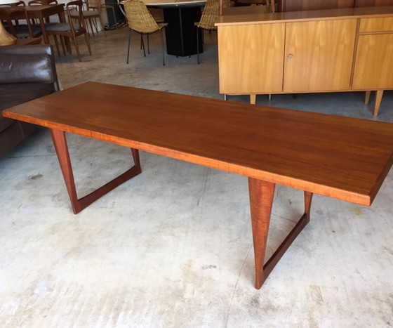 Image 1 of Mid Century XL dänischer Teak Couchtisch