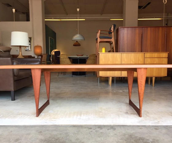 Image 1 of Mid Century XL dänischer Teak Couchtisch