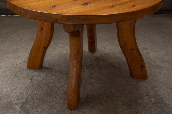 Image 1 of Runder Couchtisch aus Kiefernholz, 1960er Jahre Dänemark