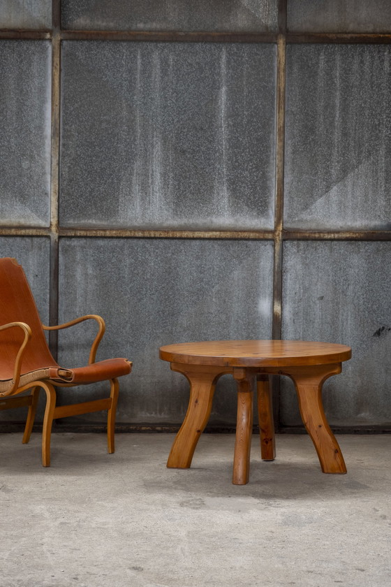 Image 1 of Runder Couchtisch aus Kiefernholz, 1960er Jahre Dänemark