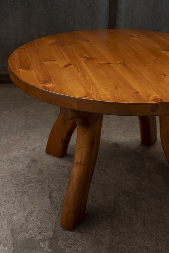 Image 1 of Runder Couchtisch aus Kiefernholz, 1960er Jahre Dänemark