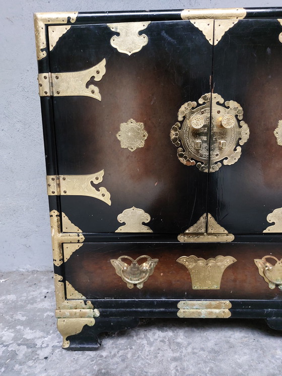 Image 1 of Chinesischer Flurschrank