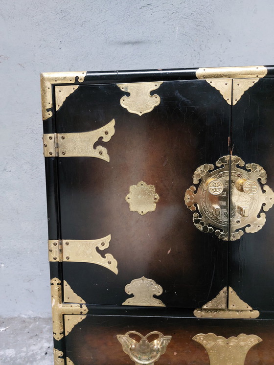 Image 1 of Chinesischer Flurschrank