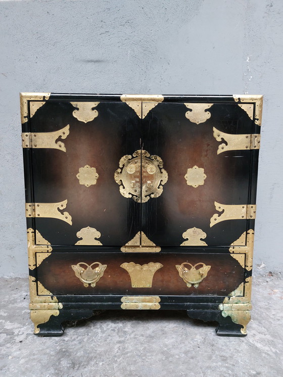 Image 1 of Chinesischer Flurschrank