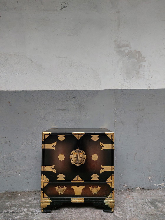 Image 1 of Chinesischer Flurschrank