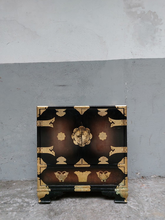 Image 1 of Chinesischer Flurschrank