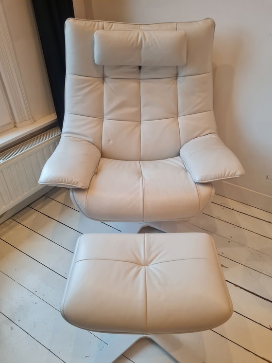 Image 1 of Natuzzi Re-Vive Steppbett King mit Fußhocker