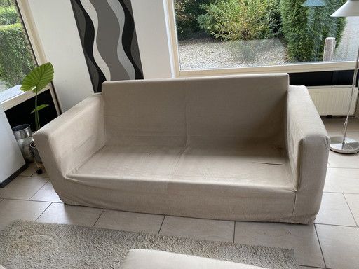 Vivante Zweisitzer-Sofa mit Hocker