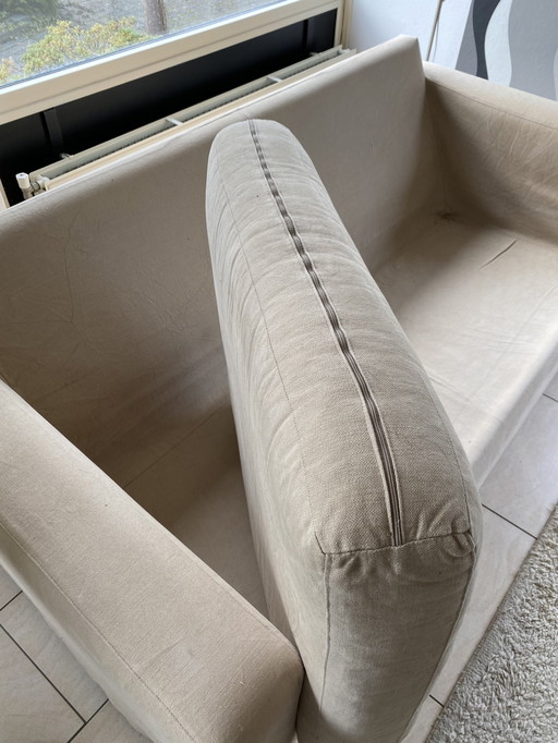 Vivante Zweisitzer-Sofa mit Hocker