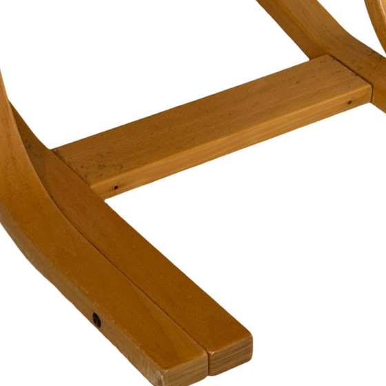Image 1 of Peter Opsvik - Stokke - Duo Balance (Design von 1991) Ergonomisch geformter Schaukelstuhl - Helle Eiche und rote Polsterung