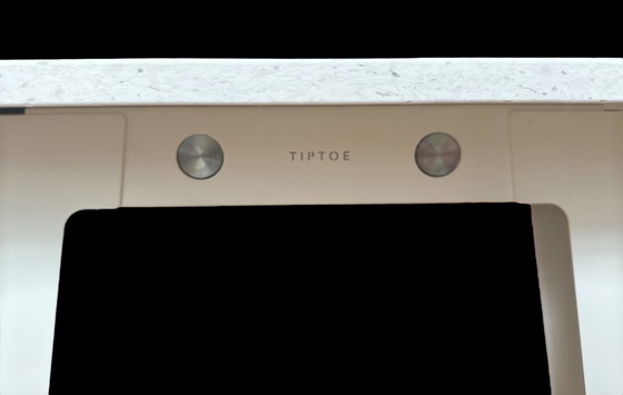 Image 1 of TipToe New Modern Tisch