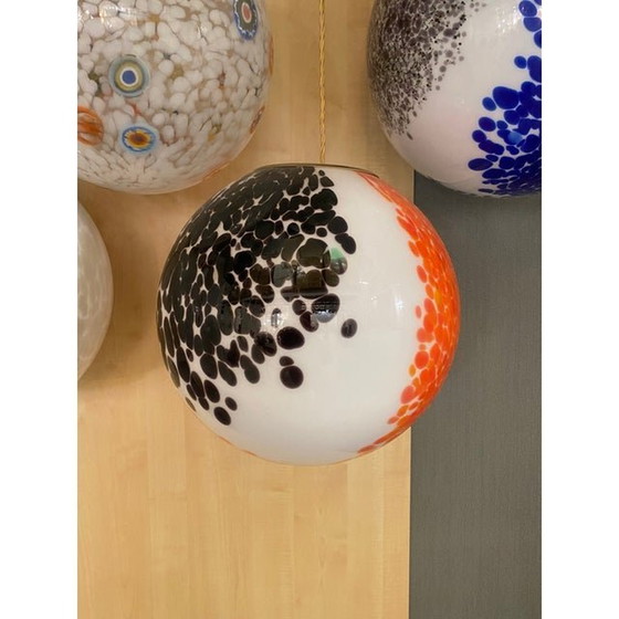 Image 1 of Zeitgenössische Bernstein und Schwarz Murrine Sphere in Murano Glas