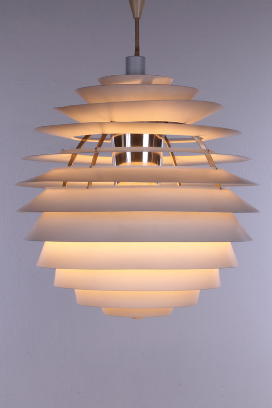 Image 1 of Poul Henningsen Dänisches Design Louis Poulsen Louvre Pendelleuchte 1960er Jahre