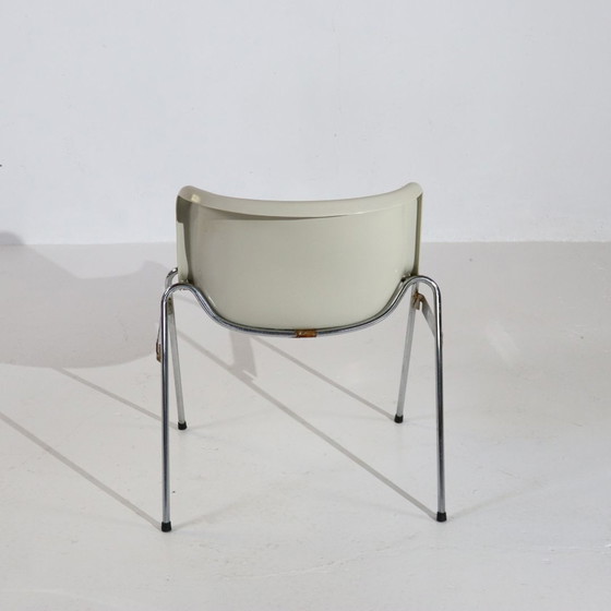 Image 1 of 2x Artifort-Schalensitze