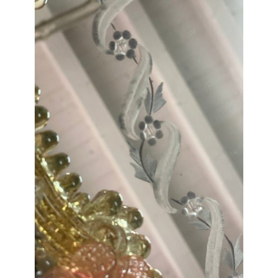 Image 1 of 2000S Venezianische Oval Gold und Rosa Floreal Hand-Carving-Spiegel in Murano-Glas-Stil