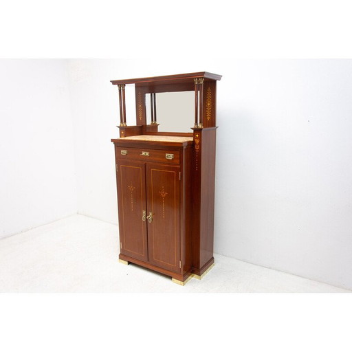 Mahagoni-Highboard im Sezessionsstil, Österreich 1910