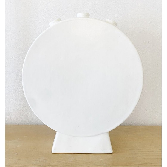 Image 1 of Weiße Keramikvase mit Tulpen von Pol Chambost, Frankreich 1940er Jahre