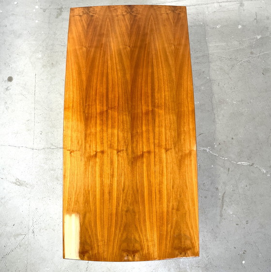 Image 1 of Couchtisch im dänischen Stil mit Hochglanzplatte