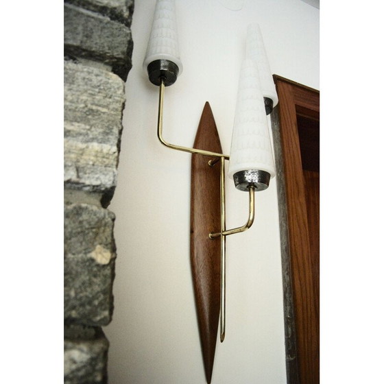 Image 1 of Alte Wandlampe aus Teakholz und Messing, 1950