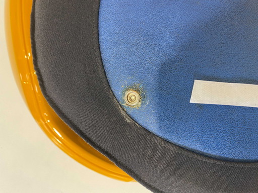 Peter Ghyczy Egg Chair-Klon