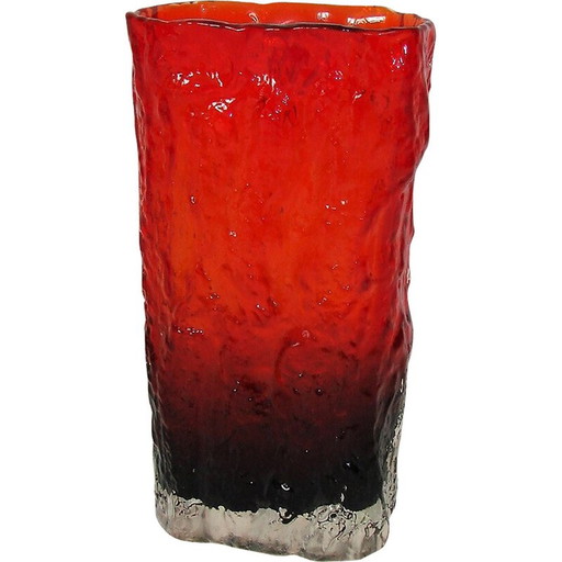 Rubinrote Vase "Kora", 1970er Jahre