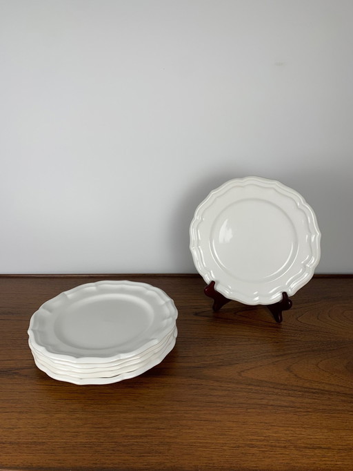 6er-Set flache Gien-Teller, Modell Coquille, 1970/80, Off-White