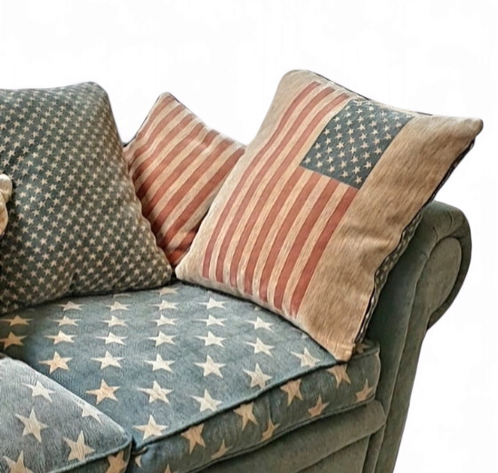 Image 1 of Schweres American Flag Sofa
125 Kg
In perfektem Zustand
Mid-Century