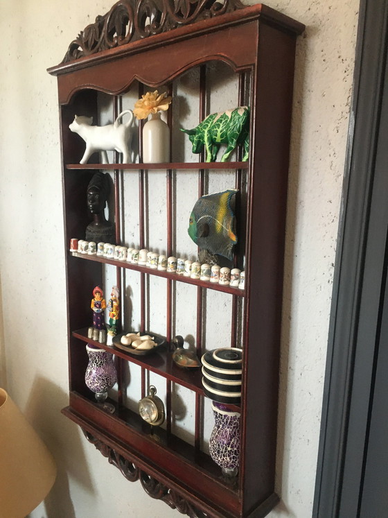 Image 1 of Vintage-Wandregal aus geschnitztem Holz