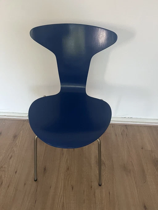 Fritz Hansen Moskito blau 3105