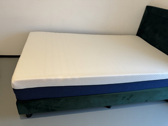 Image 1 of Matt schläft Boxspring