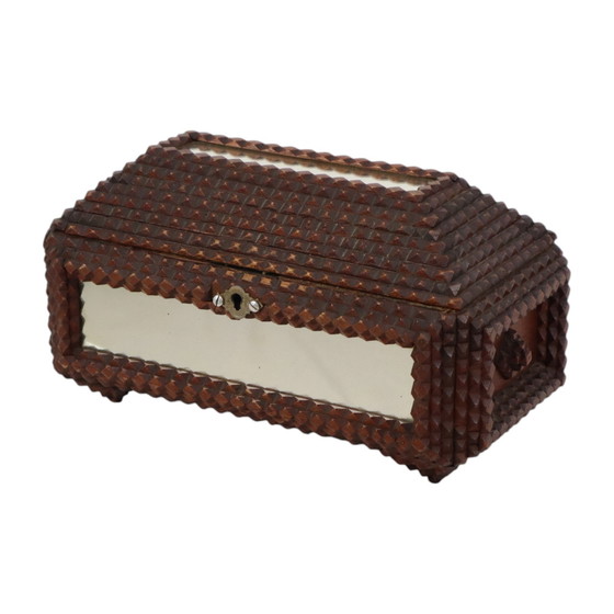 Image 1 of Antike Tramp Art Box Volkskunst
