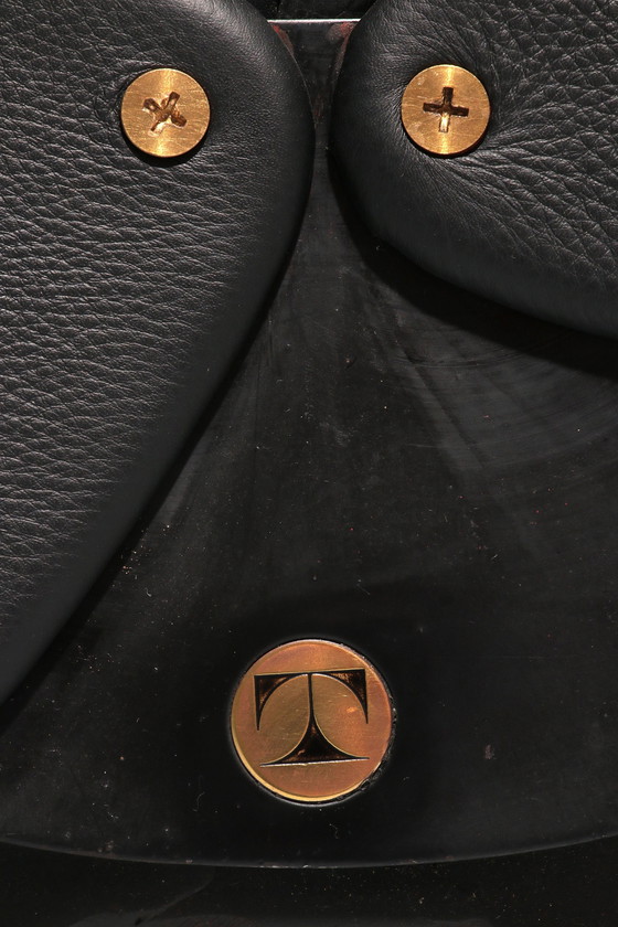 Image 1 of Italian Black Leather Adjustable P40 Relax Chair von Osvaldo Borsani Tecno.