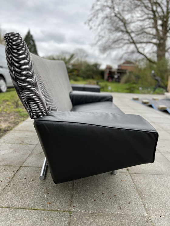 Image 1 of Montis Marquise von Gerard Vd Berg