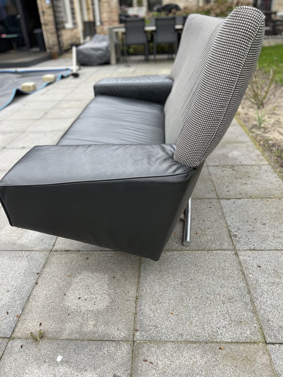 Image 1 of Montis Marquise von Gerard Vd Berg