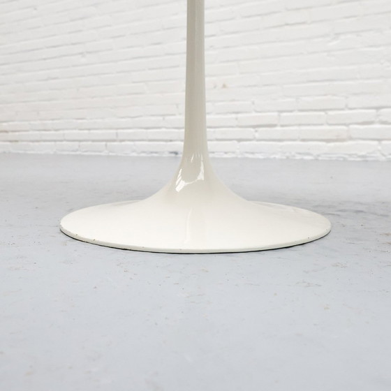 Image 1 of Knoll Tulip Beistelltisch Modell 161