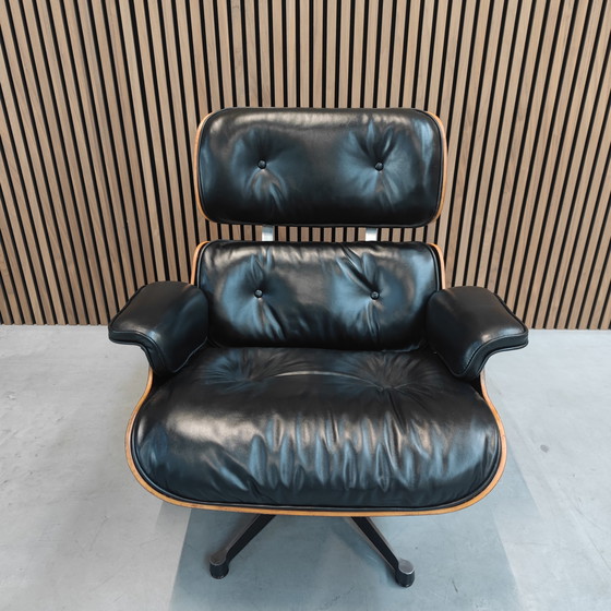 Image 1 of Vitra Eames Lounge Stuhl