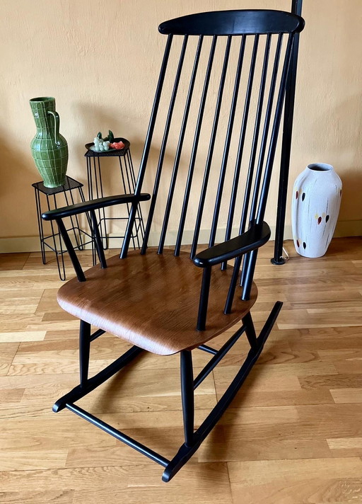 Vintage-Schaukelstuhl