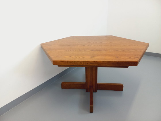 Image 1 of Sechseckiger Vintage-Esstisch aus den 80er Jahren aus Eichenholz