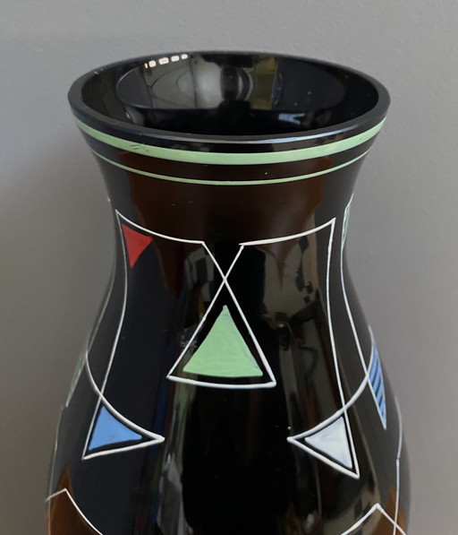 Schwarze Glasvase mit Emaille Dekoration von Veb Wasungen 1970S