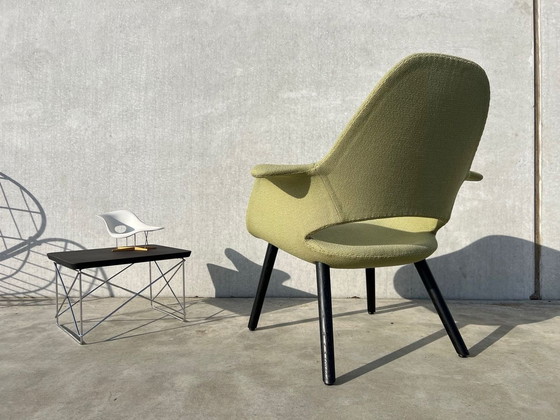 Image 1 of Vitra Organic Lesesessel