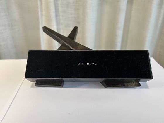 Image 1 of Corry Ammerlaan - Über die Trennung von Straßen - Bronzeskulptur - Artihove