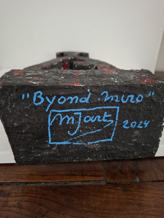 Image 1 of Skulptur in gemischter Technik mit dem Namen "Byond Miro"